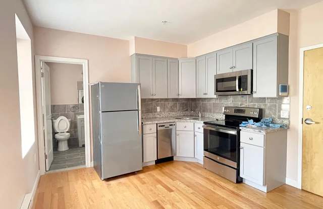 23 Hudson St Apt 202 Gallery 1