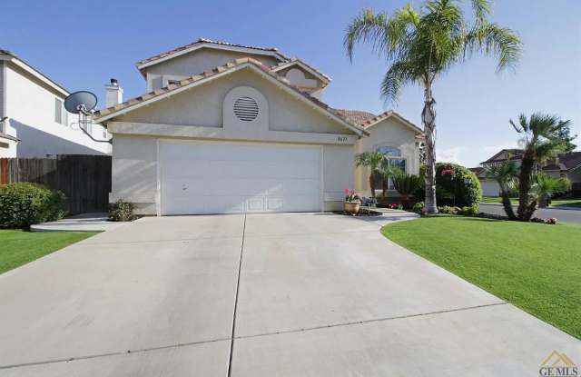 Charming 4-Bedroom Home in the Riverlakes Community photos photos