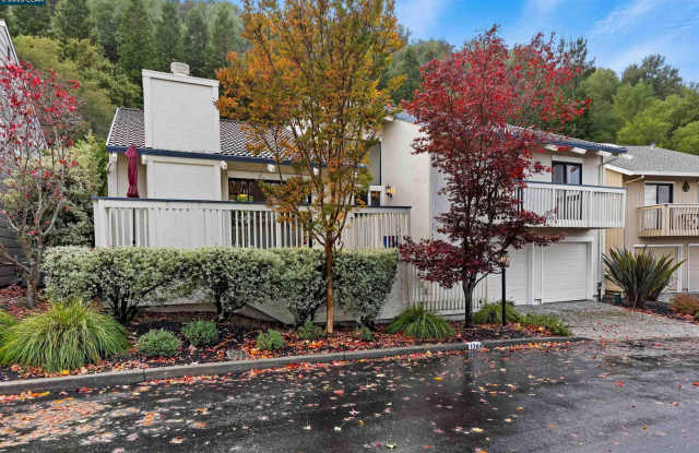1744 Spyglass Ln - 1744 Spyglass Lane, Moraga, CA 94556