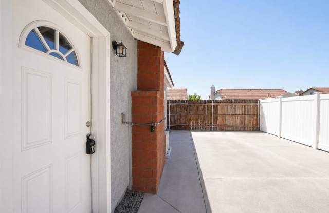 12549 Lasselle Street Gallery 3