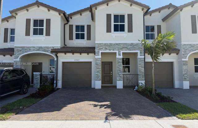 2767 SE 25th Ave photos photos