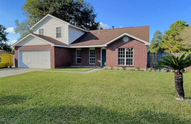 4-Bedroom Home in North Bay School District photos photos 4-Bedroom Home in North Bay School District photos photos