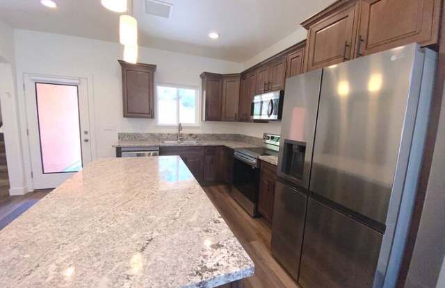 1228 Wild Oak Court Gallery 4