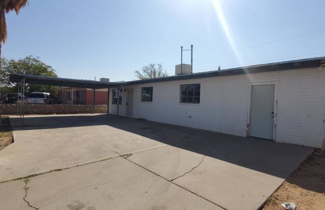 5856 FALCON Avenue Gallery 4