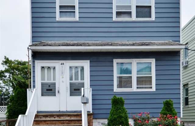 48 HUMPHREY AVE - 48 Humphrey Avenue, Bayonne, NJ 07002