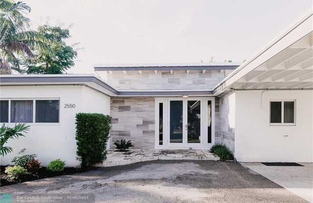 2550 SE 5th Ct Gallery 3