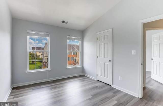 22523 AIRMONT WOODS TERRACE Gallery 3