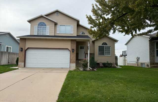 543 Creekside Ln - 543 Creekside Lane, Kaysville, UT 84037