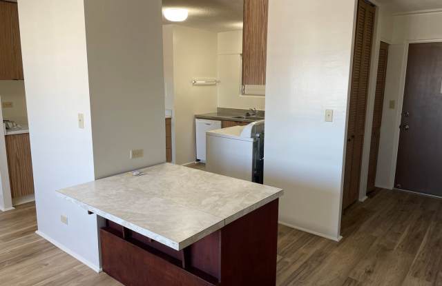 Makiki - Bellevue Tower - 3 Bdrm/2 Bath/ 1 Prkg - $2,900 photos photos Makiki - Bellevue Tower - 3 Bdrm/2 Bath/ 1 Prkg - $2,900 photos photos