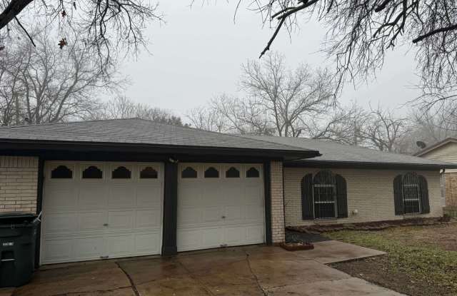 Charming 3 Bedroom, 2 Bath Home with 2-Car Garage  Large Fenced Yard photos photos