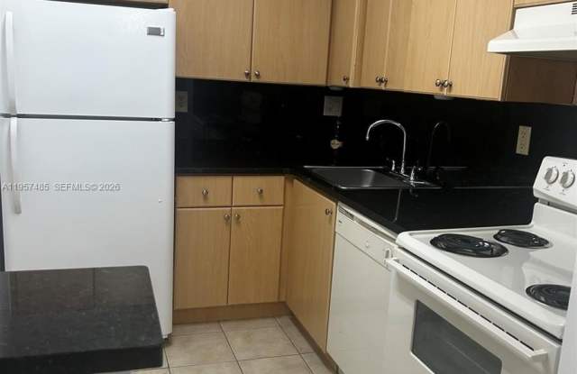 7110 NW 179th St photos photos