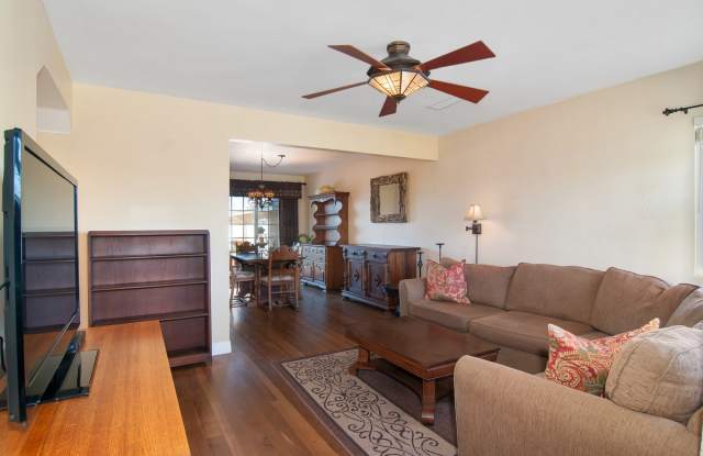 1566 Santa Barbara St. Gallery 3