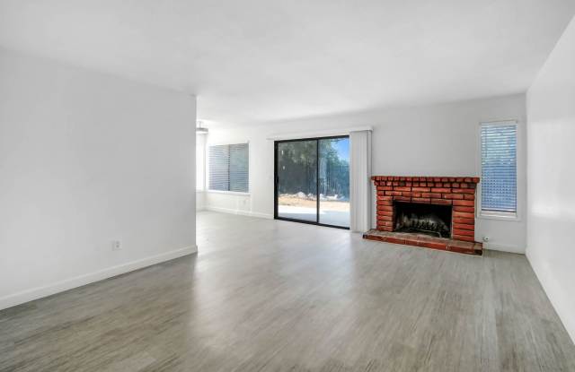 Reduced for a Fast Lease! Welcome to 2279 N. Sycamore Ave., Rialto! Gallery 3