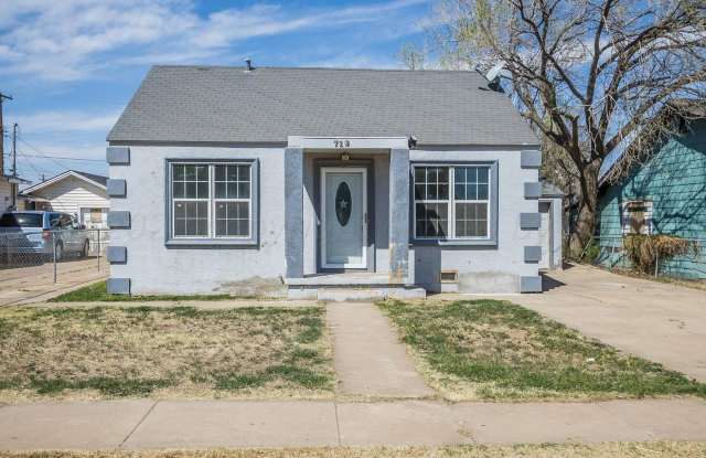 Take a look at this cute open concept 3 bedroom, 2 bath property 1st months rent half off photos photos