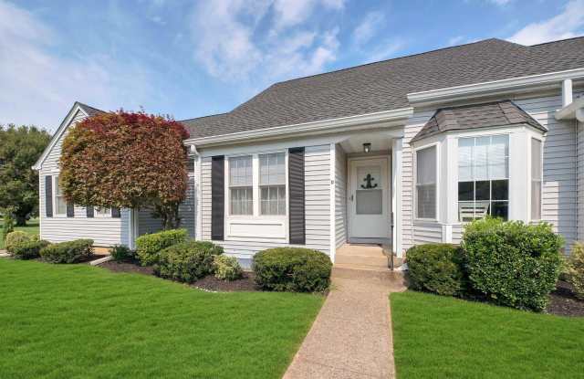 2555 Youngs Avenue 4D photos photos