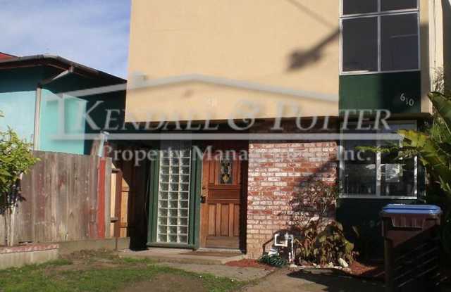 Cozy 2Bed/1Bath, Two Story Home Located On The West Side of Santa Cruz!! photos photos