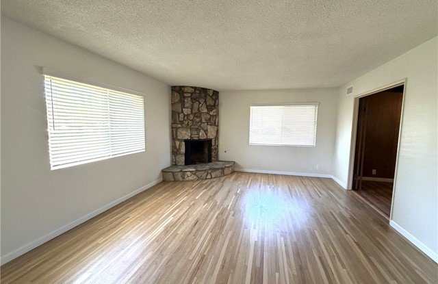 271 West Magna Vista Avenue Gallery 3