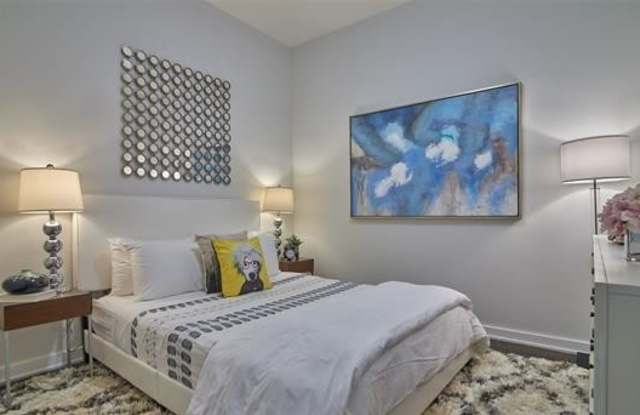 250 AVENUE E Gallery 2