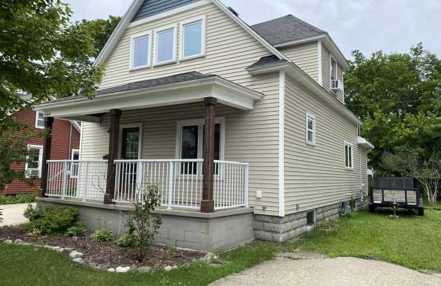 444 College Avenue photos photos