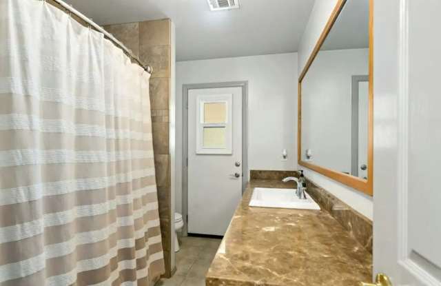 3 Bedroom 2 Bathroom Home in Wine Country! Gallery 4