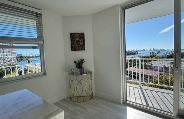 6900 Bay Dr photos photos