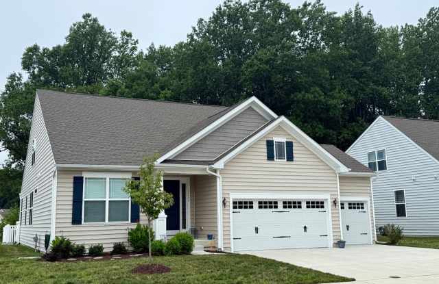 Comfort, Space & Style – Beautiful Year-Round Rental! photos photos