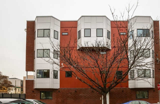 2088 E CUMBERLAND Street unit: 4 photos photos