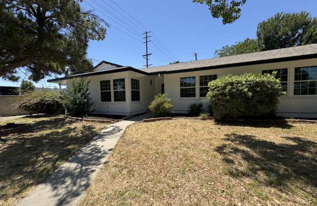 9501 Laramie Avenue photos photos