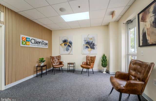 21155 WHITFIELD Place Gallery 3