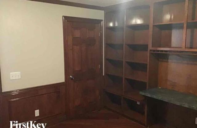 3633 Greatwood Court Gallery 2