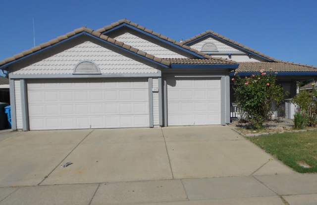 4 bedroom 2 bath house in Yuba City photos photos
