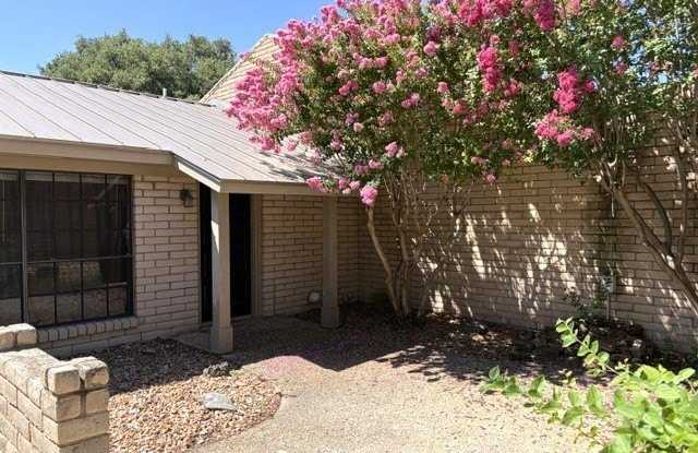 531 Fairway Court Gallery 3