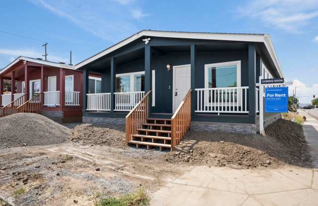 New Construction! University District Home! Location Location Locatio photos photos