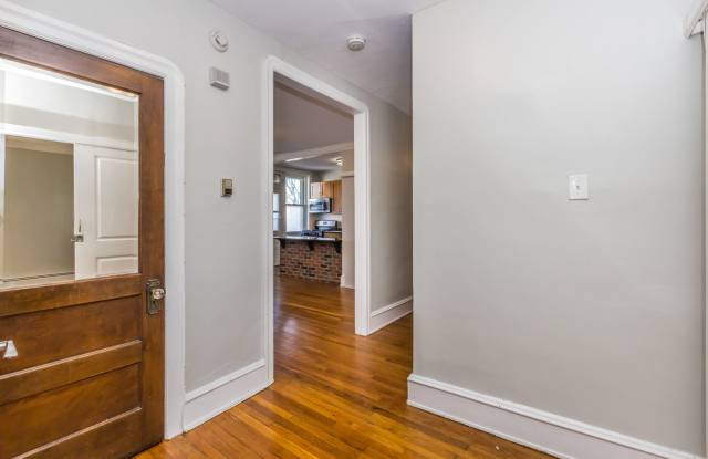 4428 Osage Avenue photos photos