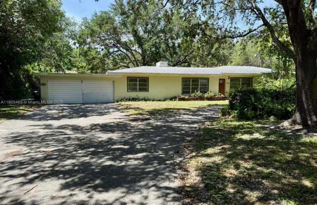 8055 SW 122nd St photos photos