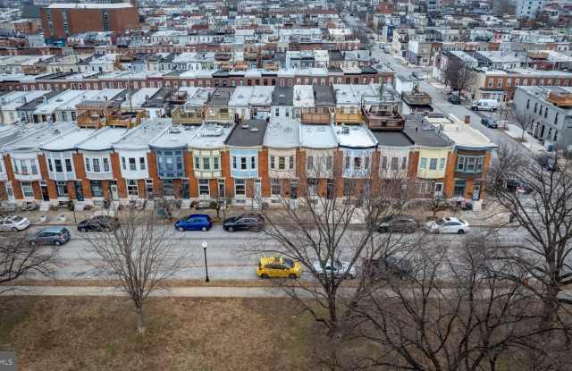 263 S ELLWOOD Avenue Gallery 3