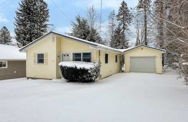 211 WALNUT Street photos photos