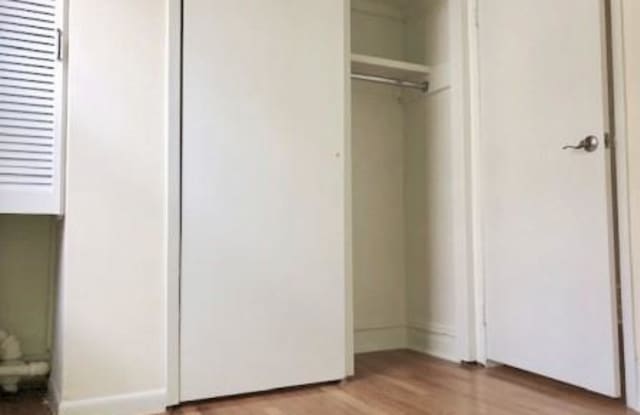 115 Washington Place Gallery 4