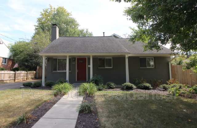 3287 Annandale Rd - 3287 Annandale Road, West Falls Church, VA 22042