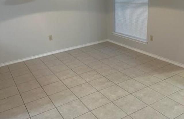 1105 Fairhaven Drive Gallery 3