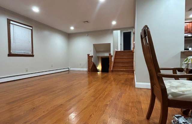 3131 CLIVE Avenue Gallery 4