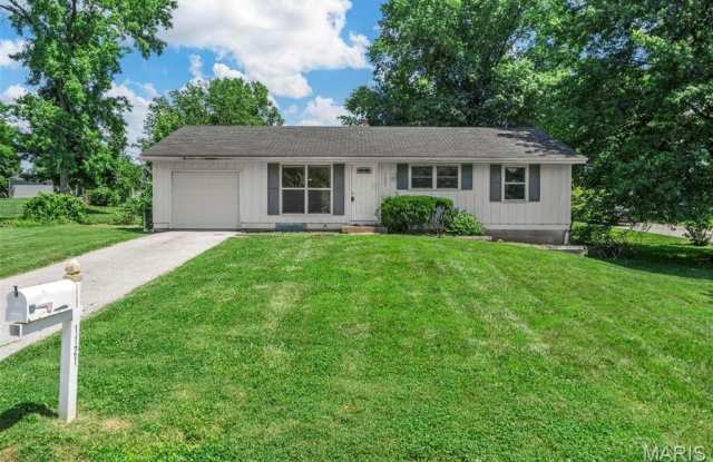 1121 Dauphine Lane photos photos