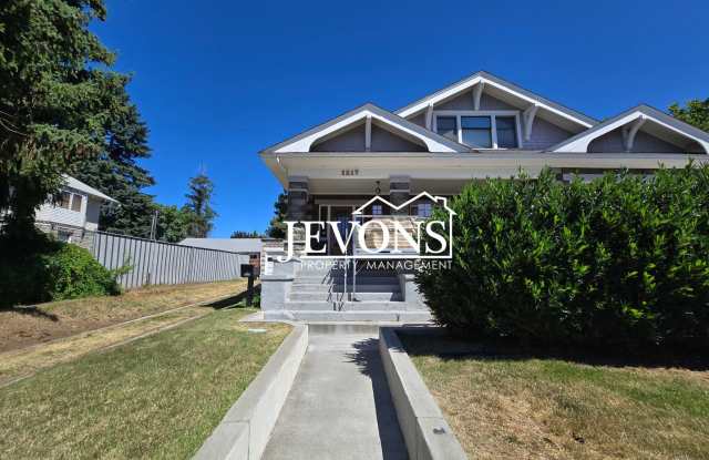 Charming 3-bedroom home with large backyard – Just minutes from dining, shopping, and entertainment! photos photos