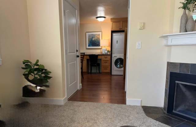 2840 Newton Place Gallery 3