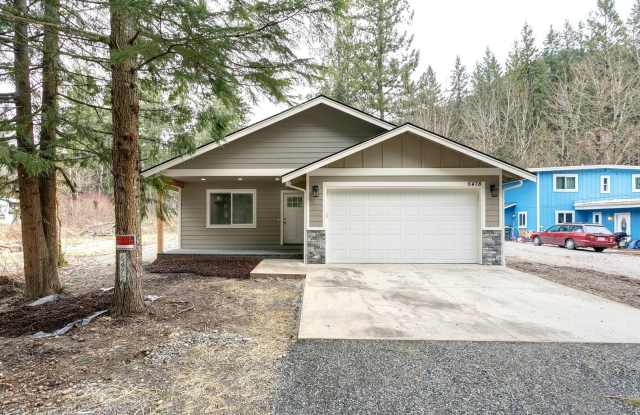3 Bed, 2 Bath Home in Maple Falls with 2 Car garage photos photos