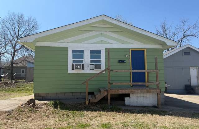 Big style, small footprint—ALL UTILITIES INCLUDED photos photos