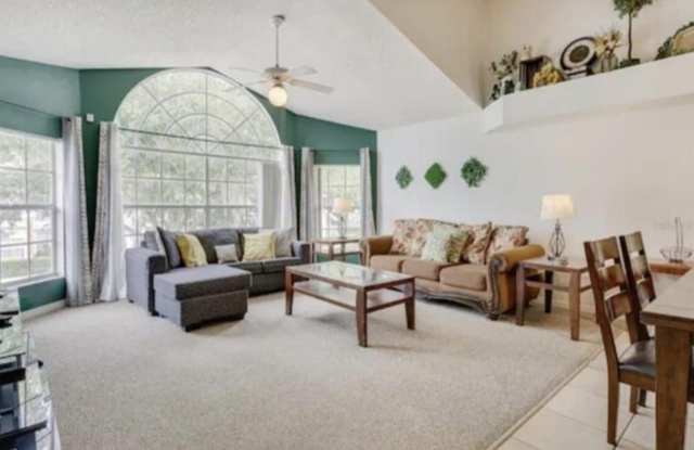 5004 LAGUNA BAY Circle Gallery 3