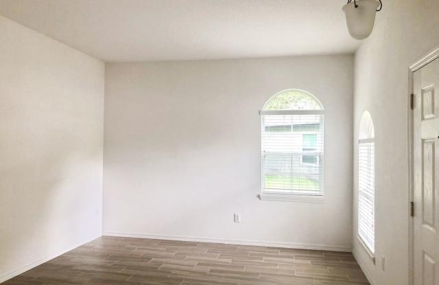 816 Magnolia Blossom Court Gallery 3