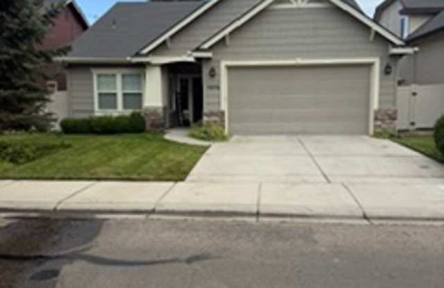 Immaculate West Meridian Home Gallery 1