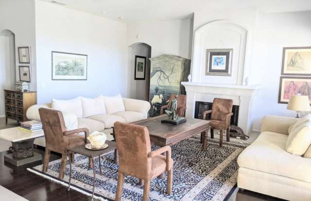 725 Terra Nova Dr Gallery 2